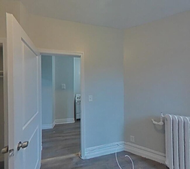 96 Waldo Ave-Unit -403 in Jersey City, NJ - Building Photo - Building Photo