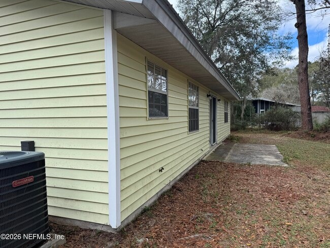 1015 W Pratt St in Starke, FL - Building Photo - Building Photo