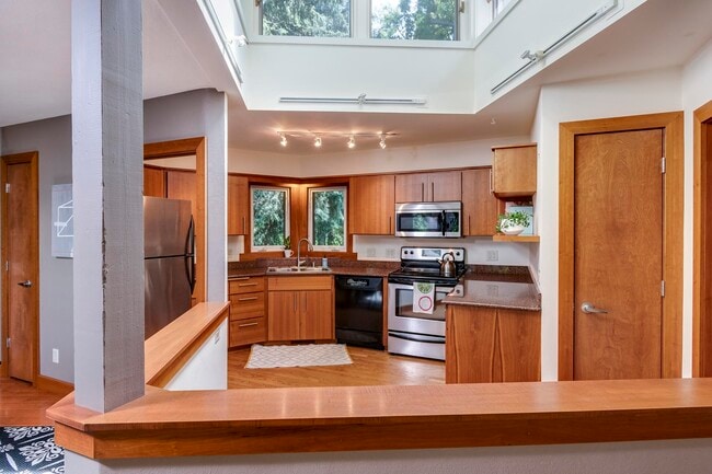 property at 6002 Hammersley Rd