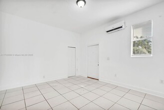 50 NW 79th St in Miami, FL - Building Photo - Building Photo