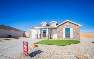 424 E 30th St in Wolfforth, TX - Building Photo