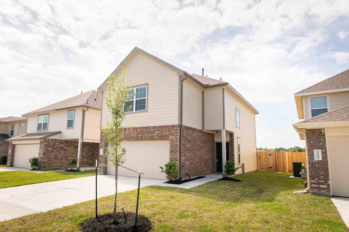 22298 Porter Mountain Trl in Porter, TX - Foto de edificio