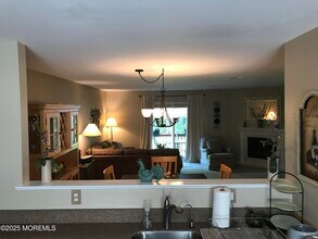 101 Lexington Ct in Holmdel, NJ - Building Photo - Building Photo