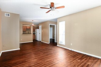 18511 Egret Bay Blvd in Houston, TX - Building Photo - Building Photo