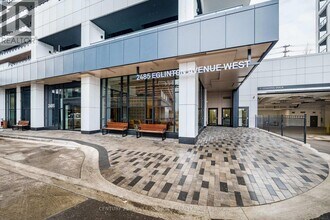 2485 Eglinton Ave W in Mississauga, ON - Building Photo - Building Photo