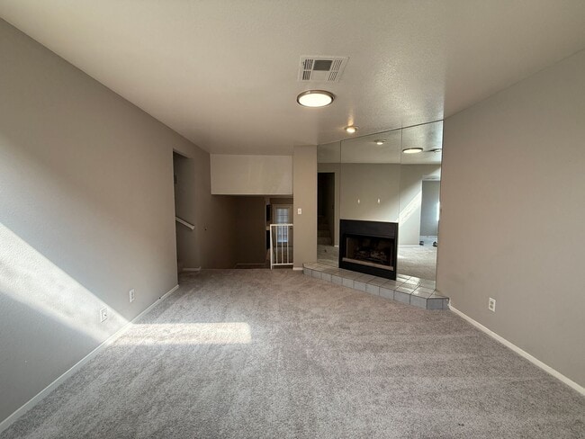 3980 Tirana Way in Las Vegas, NV - Building Photo - Building Photo