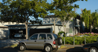 2325 Mather Drive Apartamentos