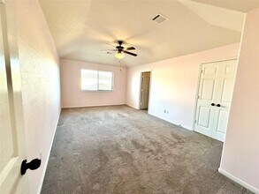 6618 Sharpstone Creek Ln in Houston, TX - Building Photo - Building Photo