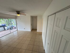 5760 Gallatin Ln in North Port, FL - Building Photo - Building Photo