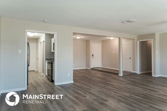 1214 Twining Oaks Ln in Missouri City, TX - Foto de edificio - Building Photo