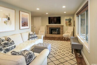 3005 S Jonetta Dr in Salt Lake City, UT - Building Photo - Building Photo