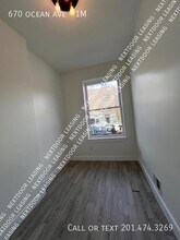 670 Ocean Ave in Jersey City, NJ - Building Photo - Building Photo