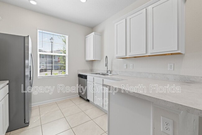 property at 509 Big Tree Wy