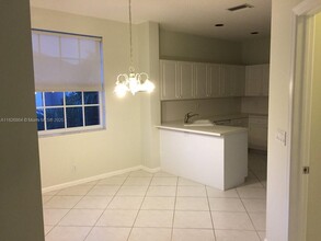 6568 Villa Sonrisa Dr in Boca Raton, FL - Building Photo - Building Photo