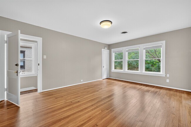 property at 2343 Wroxton Rd