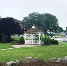 Orchard Hills in Whitehall, PA - Foto de edificio - Building Photo