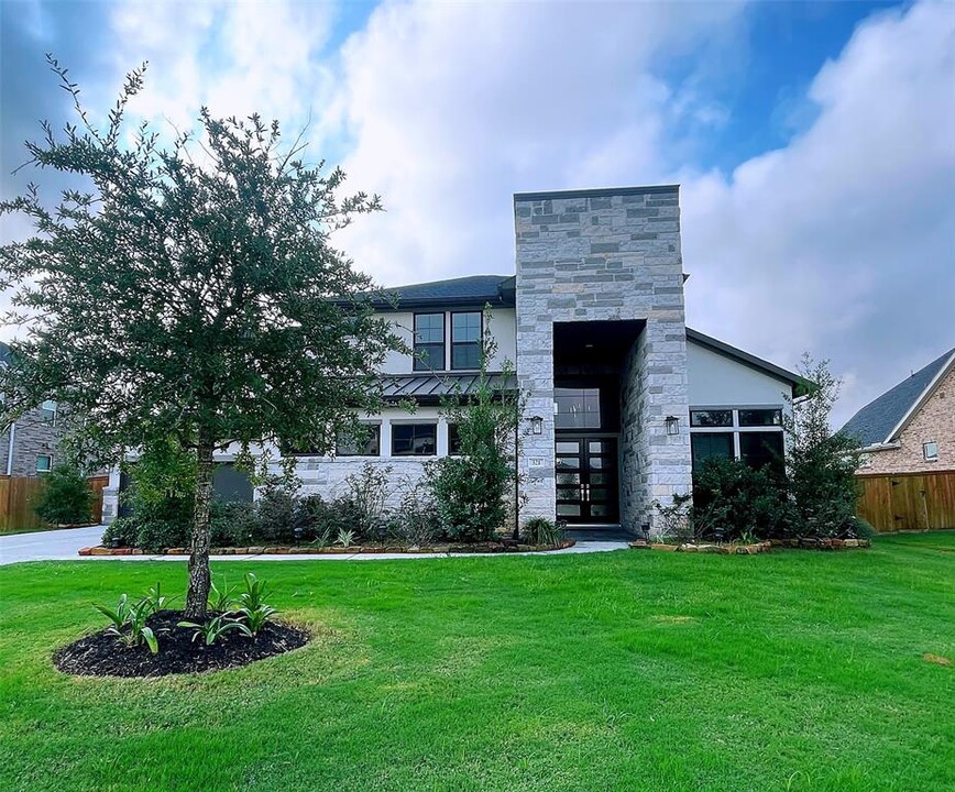 321 Waters Landing Ln in Katy, TX - Building Photo