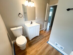 3748 Gairlock Dr in Columbus, OH - Building Photo - Building Photo