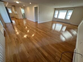 48 Hauman St, Unit Apt 2 in Revere, MA - Building Photo - Building Photo