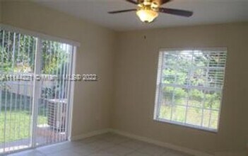 10450 SW 172nd St in Miami, FL - Building Photo - Building Photo