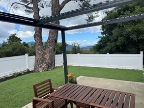 2327 Dorothy St in La Crescenta, CA - Building Photo - Building Photo