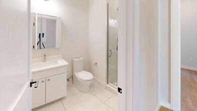 28 Highgate St, Unit 202 in Boston, MA - Building Photo - Building Photo