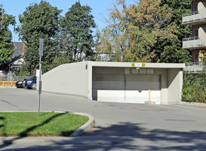 Gage Park Heights in Hamilton, ON - Building Photo - Building Photo