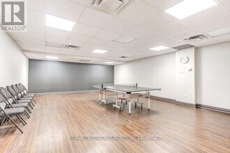 3 Rean Dr in Toronto, ON - Building Photo - Building Photo