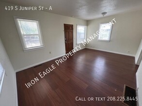 419 S Juniper St in Nampa, ID - Building Photo - Building Photo