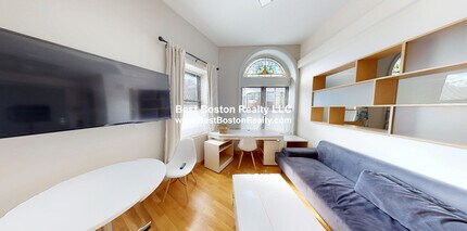 115 Mt Auburn St, Unit 15 in Cambridge, MA - Foto de edificio - Building Photo