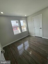 2153 N 19th St, Unit F243 in Philadelphia, PA - Building Photo - Building Photo