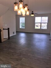 215 Woodside Ave in Hanover, PA - Building Photo - Building Photo