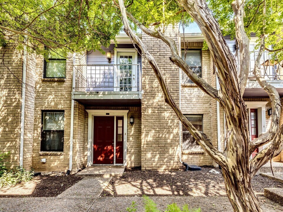 810 Banister Ln in Austin, TX - Foto de edificio