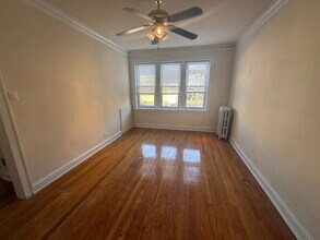 4919 W Berteau Ave-Unit -1 in Chicago, IL - Building Photo - Building Photo