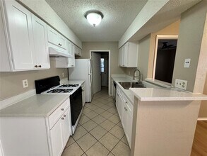 12406 Deer Falls Dr in Austin, TX - Building Photo - Building Photo