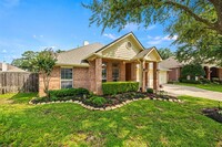 17522 Colony Creek Dr in Spring, TX - Foto de edificio - Building Photo