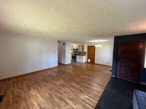 669 NE Lafayette Ave in Bend, OR - Building Photo - Building Photo