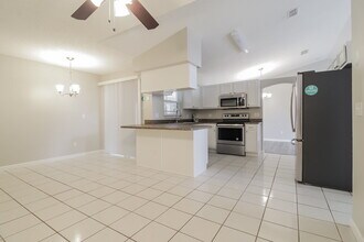 502 Oak Branch Ct in Kissimmee, FL - Building Photo - Building Photo