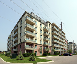 The Cypress at the Royal Gardens in Burlington, ON - Building Photo - Building Photo