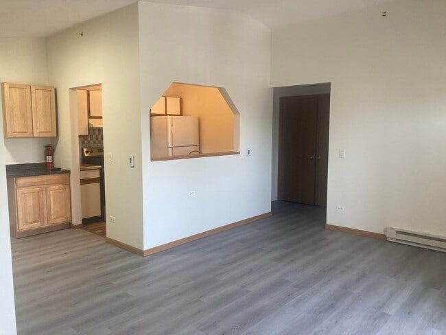 551 Leah Ln in Woodstock, IL - Building Photo - Building Photo