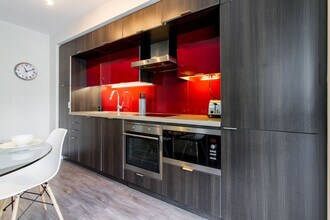 300 Front St W, Unit SI ID1222950P in Toronto, ON - Building Photo - Building Photo