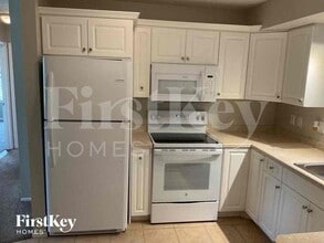 557 Mayview Ave NW in Port Charlotte, FL - Building Photo - Building Photo