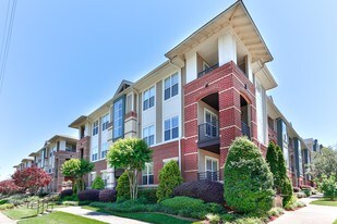 Camden Dilworth in Charlotte, NC - Building Photo