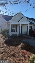 233 Sunview Dr in Statesboro, GA - Building Photo