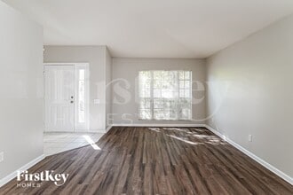 12430 Midpointe Dr in Riverview, FL - Foto de edificio - Building Photo