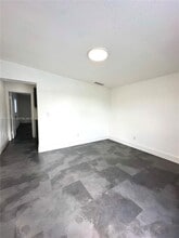 1960 W 63rd St in Hialeah, FL - Building Photo - Building Photo
