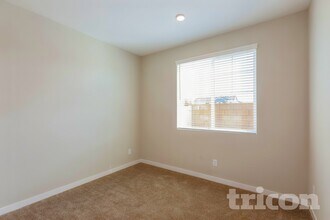 31673 Rosetta St in Menifee, CA - Building Photo - Building Photo