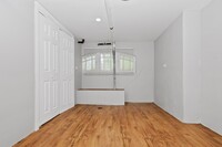 6156 S Albany Ave. Chicago IL in Chicago, IL - Building Photo - Interior Photo