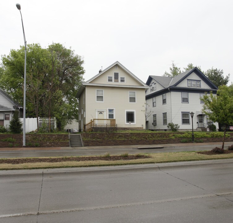 2436 Vine St in Lincoln, NE - Building Photo