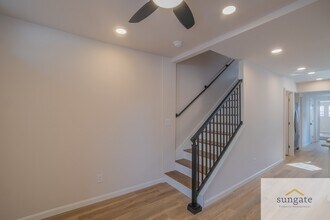 1911 Eastern Ave in Baltimore, MD - Building Photo - Building Photo